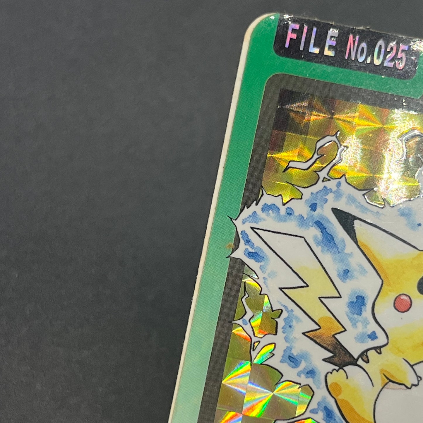 Pikachu File No. 025 Bandai Carddass 1997 Prism Pokemon Card